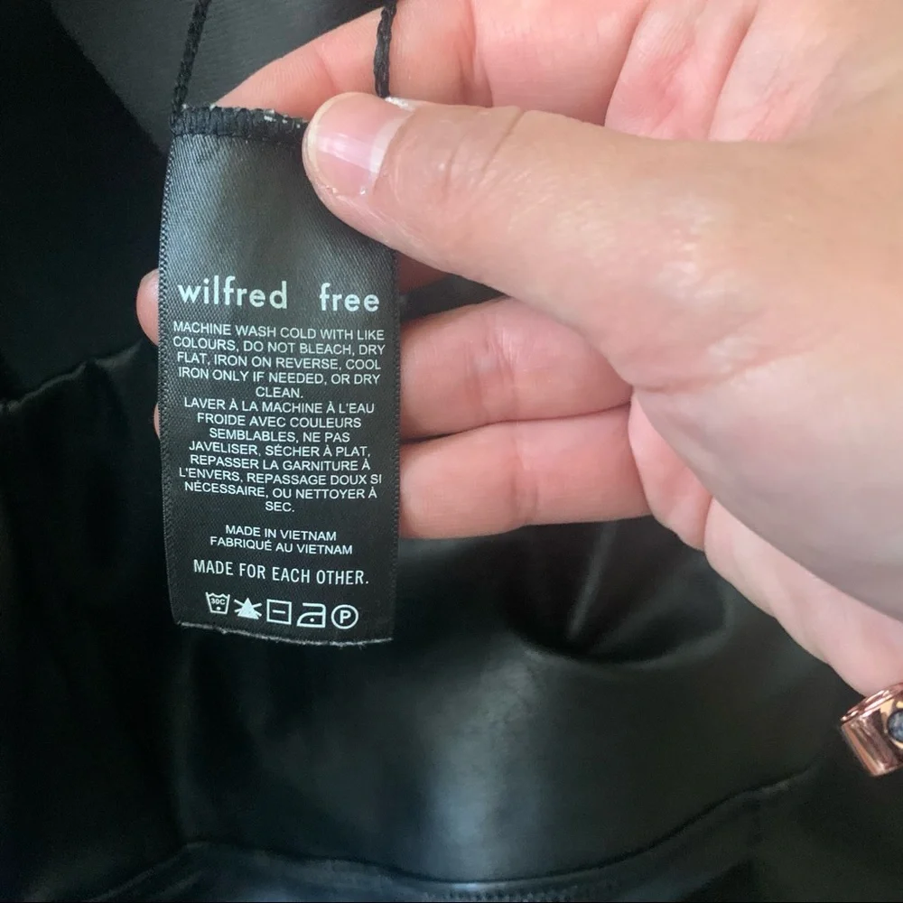 Aritzia Wilfred Free Daria Faux Leather Legging Pant - Picture 5 of 11